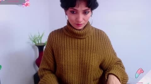 Sara online show from December 19, 9:28 pm