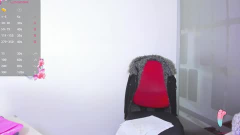 Snapshot of hanna_chloe chatting on February 24, 7:12 pm Sara online show from February 24, 7:12 pm