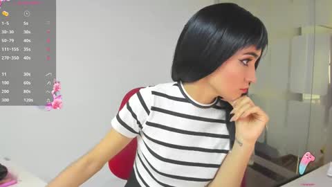 Sara online show from March 18, 6:44 pm