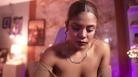 HANNA  online show from November 24, 11:04 pm