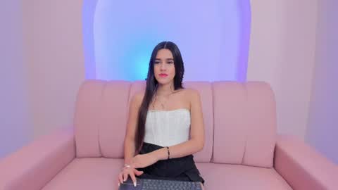 Hanna Foxi online show from July 2, 12:11 pm