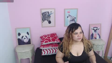 Snapshot of hanna_grray chatting on February 24, 7:30 pm Hanna online show from February 24, 7:30 pm