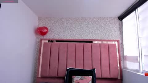  H A N N A  online show from October 21, 7:47 pm