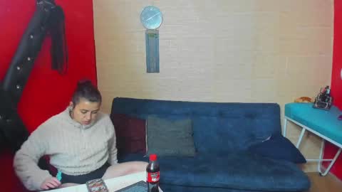Snapshot of hanna_mature01 chatting on September 12, 12:44 am Hanna online show from September 12, 12:44 am
