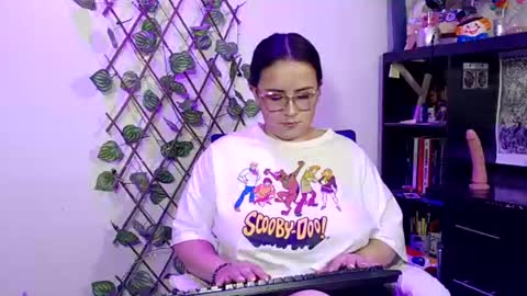 hanna_moons online show from July 7, 7:23 am