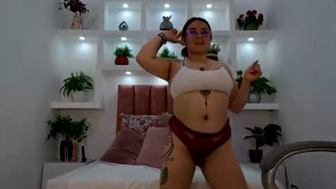 hanna_moons online show from August 1, 5:07 am