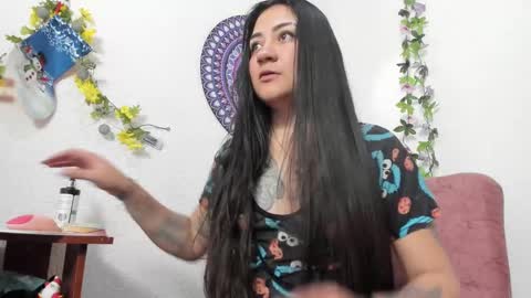 Snapshot of hanna_moore1 chatting on December 26, 3:31 pm Camila online show from December 26, 3:31 pm