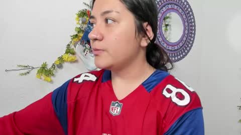 Snapshot of hanna_moore1 chatting on January 2, 9:07 pm Camila online show from January 2, 9:07 pm