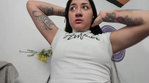 Snapshot of hanna_moore1 chatting on February 4, 8:17 pm Camila online show from February 4, 8:17 pm