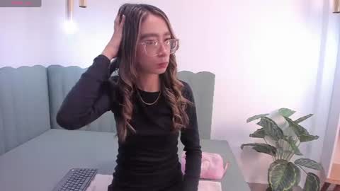 Snapshot of hannacarttier_ chatting on June 20, 12:30 pm Hanna Carttier online show from June 20, 12:30 pm