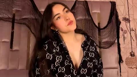 hannacollins_2 online show from October 28, 12:52 pm