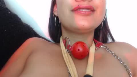 SARA  online show from December 15, 2:30 am