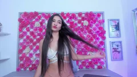 Hannah Miller online show from January 10, 1:35 pm