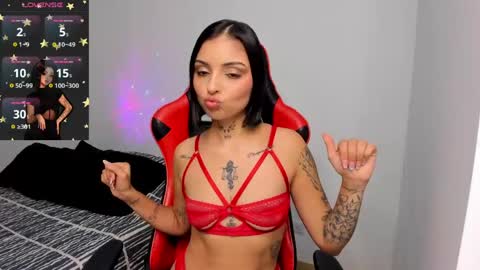 Snapshot of hannah_miltonn chatting on May 26, 7:43 pm Hannah Milton online show from May 26, 7:43 pm