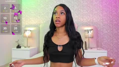 Snapshot of hannah_willian chatting on May 9, 11:37 am online show from May 9, 11:37 am