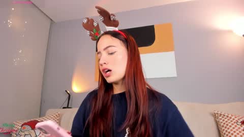 Snapshot of hannah_xoxo_ chatting on December 11, 1:26 am Hannah online show from December 11, 1:26 am