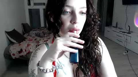 Snapshot of hannah_xxbaby chatting on February 14, 10:34 am Hannah online show from February 14, 10:34 am