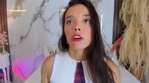 Hannahill69 online show from October 8, 4:43 am