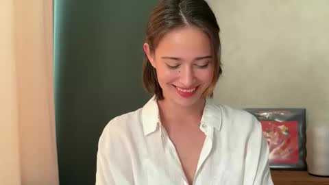 Snapshot of hannahinto chatting on May 8, 1:16 pm hannahinto online show from May 8, 1:16 pm