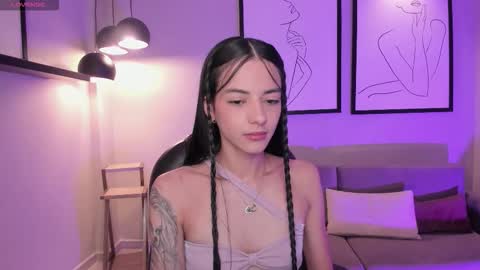 HANNAH J online show from November 22, 7:24 pm