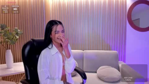 Snapshot of hannahjamesx chatting on February 1, 11:36 pm HANNAH J online show from February 1, 11:36 pm