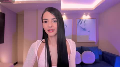 Snapshot of hannahjamesx chatting on February 17, 12:34 pm HANNAH J online show from February 17, 12:34 pm