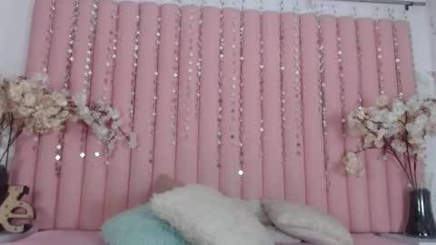 Hanna Venza online show from December 21, 12:45 pm