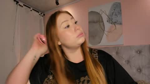 Snapshot of hannamartinn_ chatting on April 24, 3:36 pm hannamartinn_ online show from April 24, 3:36 pm