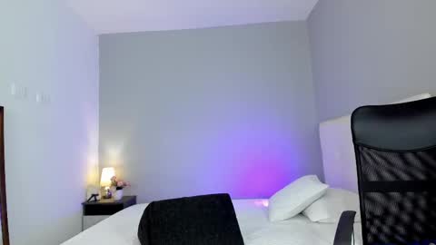 Snapshot of hannamartinnez chatting on March 12, 8:41 pm hannamartinnez online show from March 12, 8:41 pm