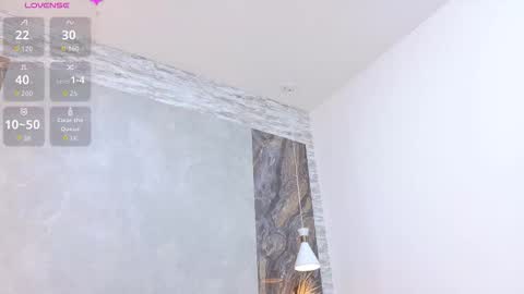 hannaprada1 online show from December 18, 11:38 am