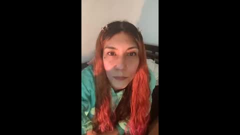 Snapshot of hannaqueen23 chatting on February 5, 7:13 am hannaqueen23 online show from February 5, 7:13 am