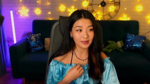 hannarosie online show from February 3, 3:59 pm