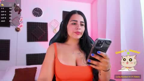 Hanna  online show from November 5, 9:48 pm