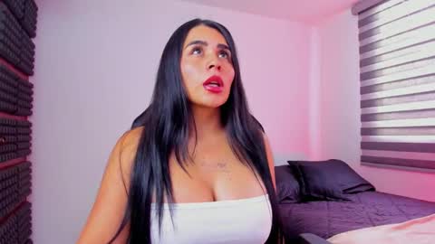 Hanna  online show from February 5, 10:14 pm