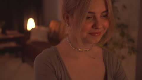 Snapshot of hannasthesia chatting on January 13, 1:17 pm Hanna online show from January 13, 1:17 pm