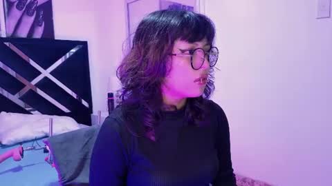 hannita_01 online show from July 3, 12:00 pm