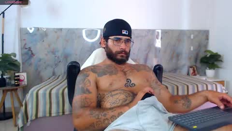 Snapshot of hanz_col chatting on May 6, 4:56 pm hanz_col online show from May 6, 4:56 pm