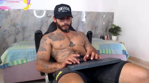 Snapshot of hanz_col chatting on May 27, 4:59 pm hanz_col online show from May 27, 4:59 pm