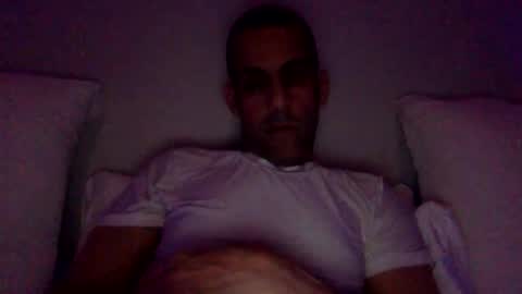 Snapshot of happy2334 chatting on March 23, 6:34 pm skysky6969 online show from March 23, 6:34 pm