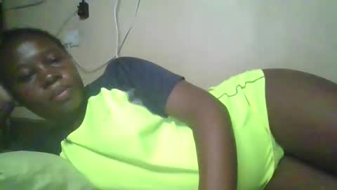 happy_dimple online show from November 6, 8:43 pm