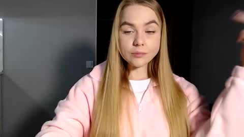 Snapshot of happy_fox_ chatting on February 11, 2:57 pm happy_fox_ online show from February 11, 2:57 pm