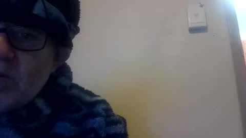 Snapshot of happydick69a chatting on October 14, 3:02 pm happydick69a online show from October 14, 3:02 pm