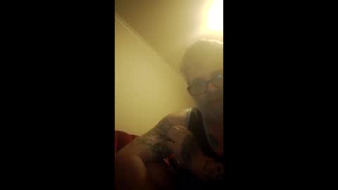 Snapshot of happydick69a chatting on February 2, 6:06 pm happydick69a online show from February 2, 6:06 pm
