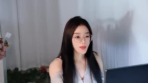 Daisy online show from April 1, 1:23 pm