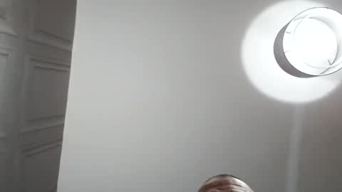 Calvin Secret  online show from January 9, 3:09 am