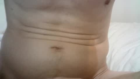 Snapshot of happyguy35555 chatting on November 5, 10:43 pm happyguy35555 online show from November 5, 10:43 pm