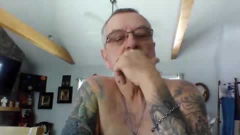 Snapshot of happynudist7373 chatting on March 9, 5:50 pm happynudist7373 online show from March 9, 5:50 pm