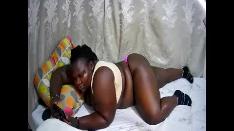 happysonia online show from November 9, 9:51 am