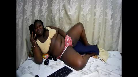 happysonia online show from November 9, 11:25 pm