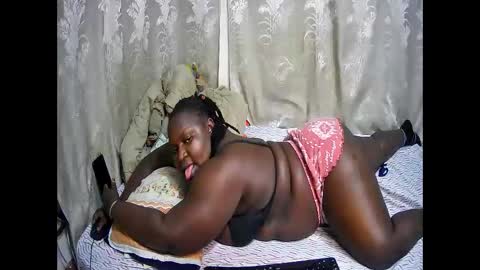 happysonia online show from March 8, 2:04 am